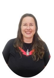 Professora Marcela - Colégio Fênix Pouso Alegre - Jardim Primavera - Porto Alegre